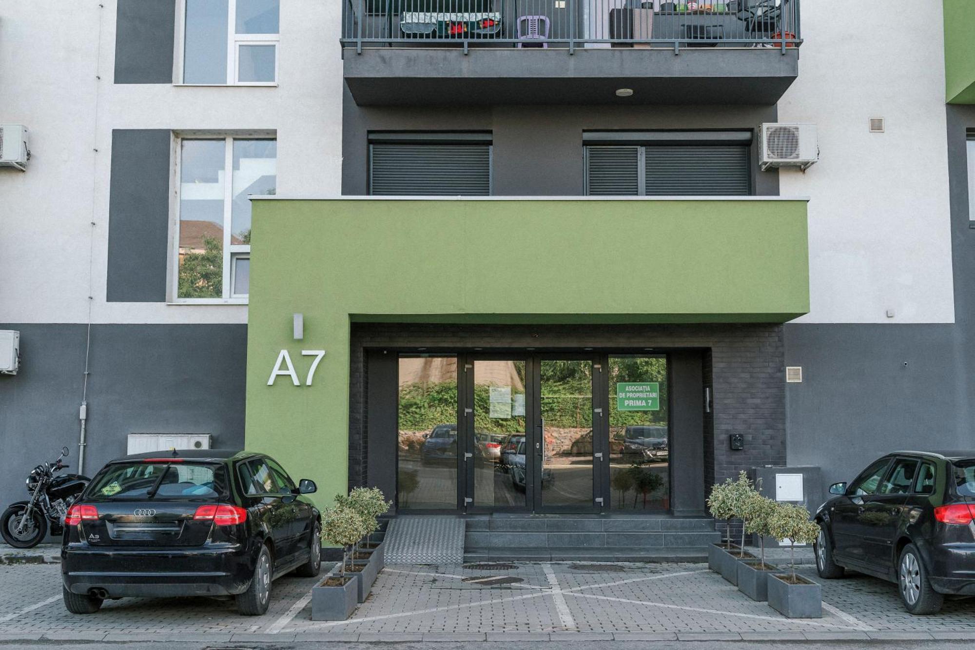M&M Apartment オラデア エクステリア 写真